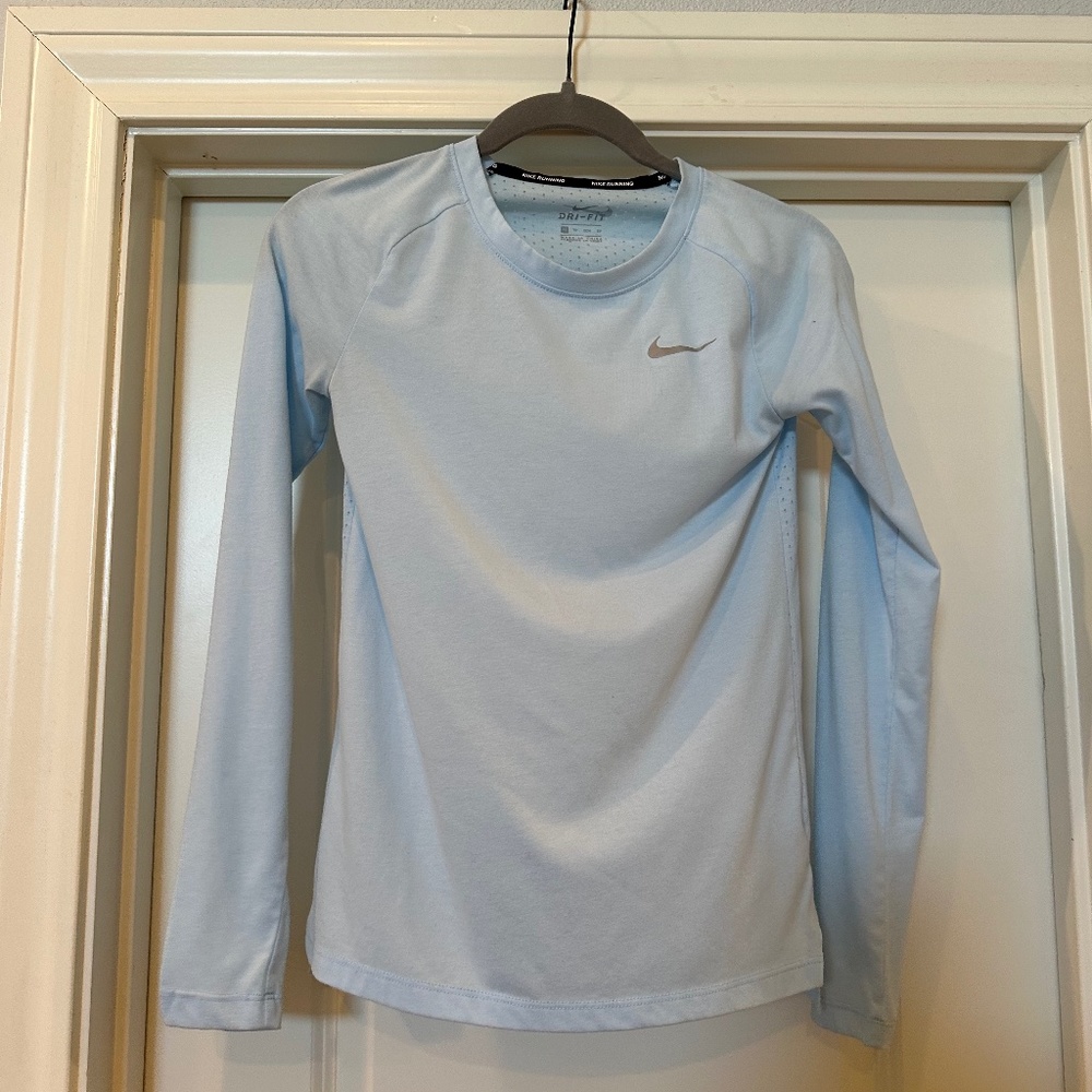 Nike long sleeve shirt